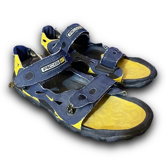 Vintage Nike ACG Navy Blue Hiking Trail Sandals Mens 11 All Conditions Gear - Picture 1 of 5
